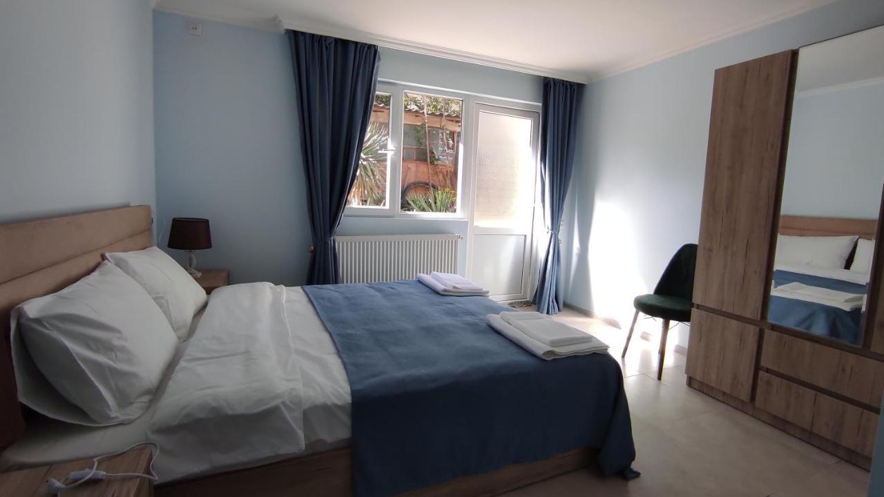 Agora Apartment Тбилиси Екстериор снимка