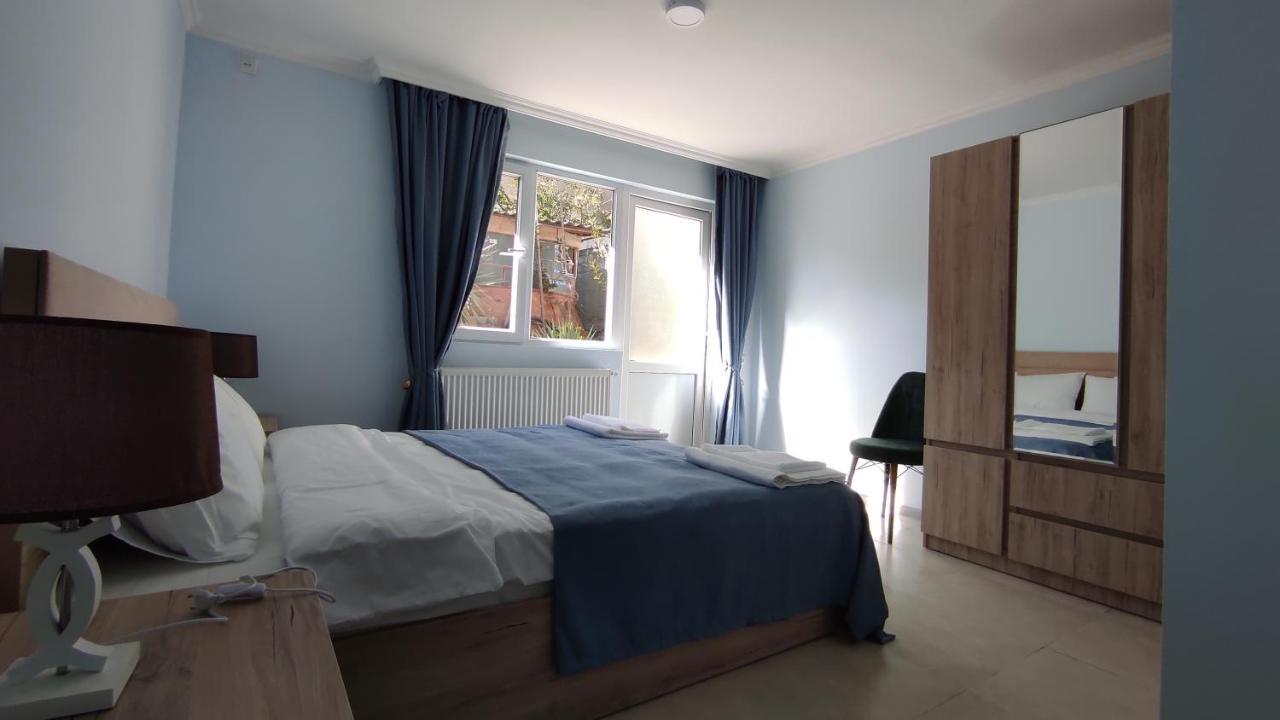 Agora Apartment Тбилиси Екстериор снимка