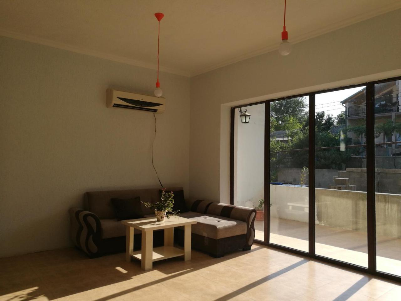Agora Apartment Тбилиси Екстериор снимка