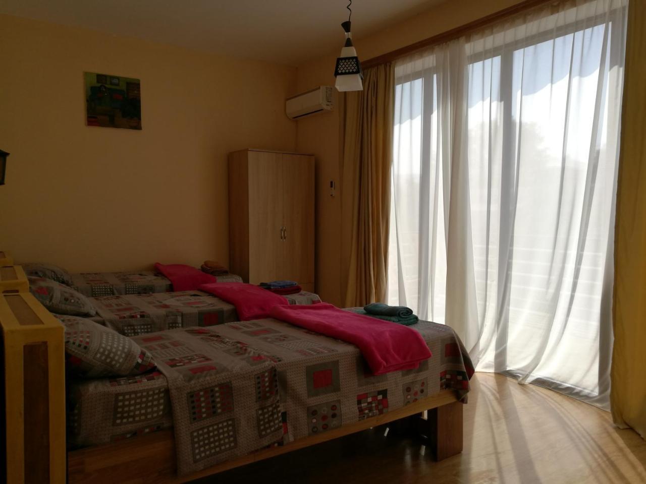 Agora Apartment Тбилиси Екстериор снимка