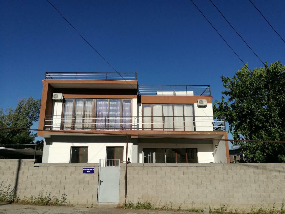 Agora Apartment Тбилиси Екстериор снимка